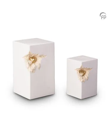 Middelgrote Keramische Urn Parelwit