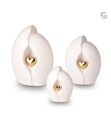 Kleine Keramische Urn Wit met Goudkleurig Hartje