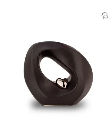 Kleine Keramische Urn 'Mastaba' Zwart Met Zilverkleurig Hartje